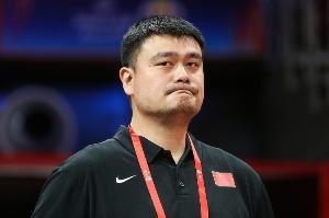 姚明：人到了一定年龄之后发现一件事 就是要学会做减法