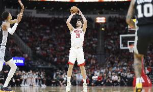 明天NBA杯小组赛！ESPN预测胜率：火箭60.8%占据优势 马刺39.2%