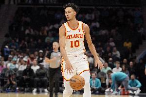 专注得分！里萨谢半场9中5&3罚全中砍下全队最多14分